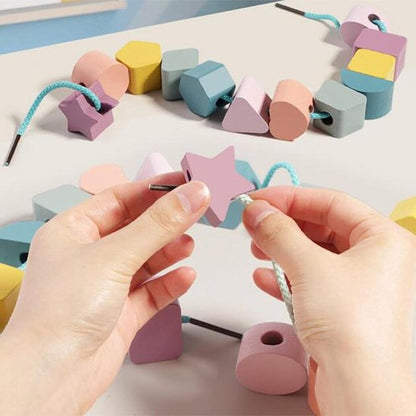 puzzle enfant enfilage formes bois cordon