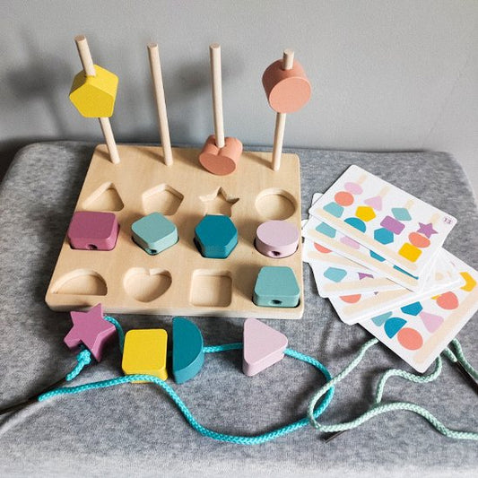 puzzle enfant planche bois formes geometriques cordons